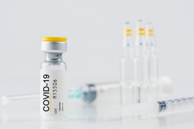 Suspendido el ensayo de la vacuna Covid de la Universidad de Oxford debido a una posible reacción adversa en un participante