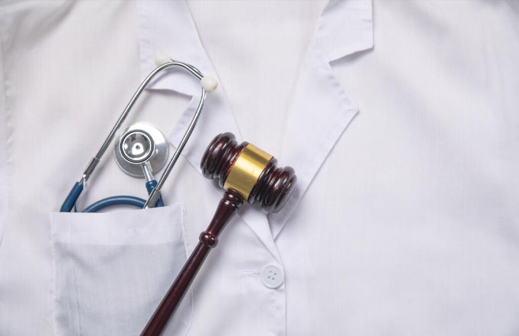 La medicina: entre la virtud, la ley y la técnica