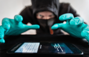 Colombia entra en la era donde el smartphone puede ser un escudo digital