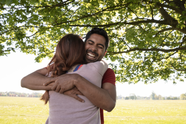 Las caricias no son solo afecto, también son salud