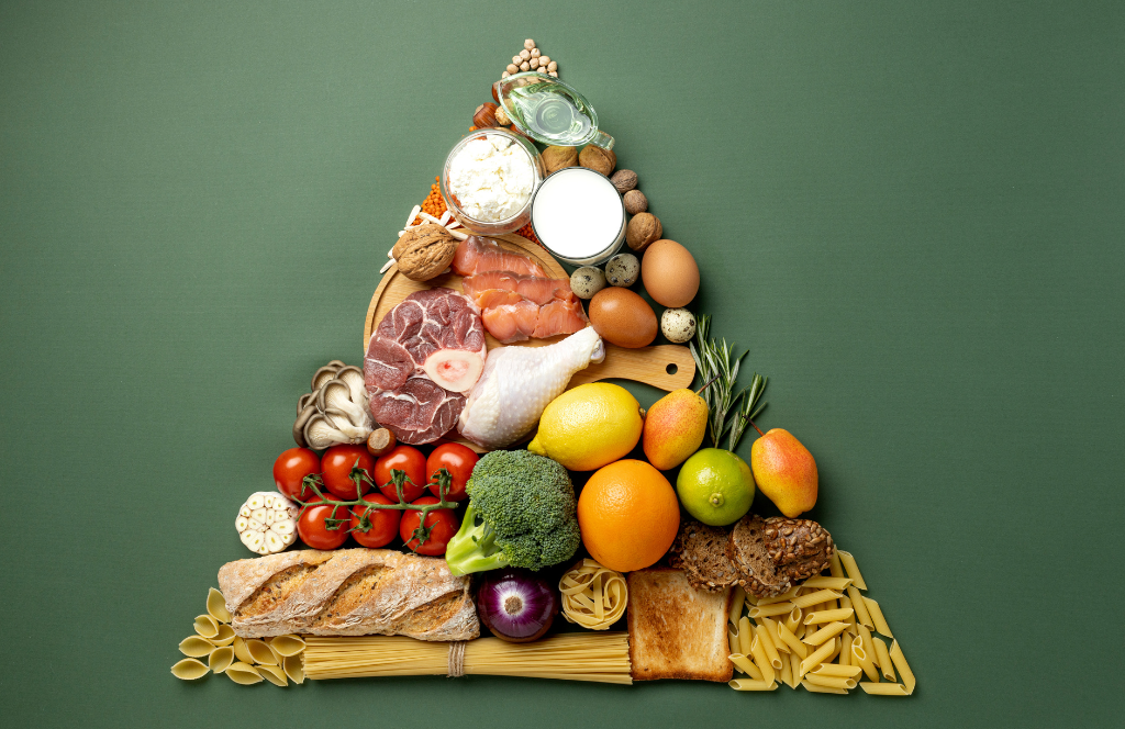 Nueva pirámide nutricional y enfermedades crónicas: el papel de la farmacología y nutrición clínica